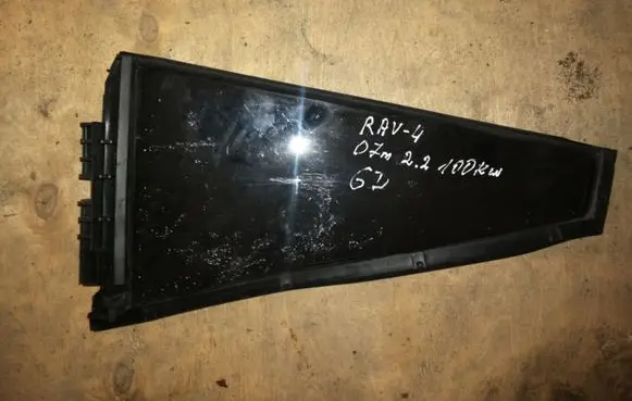 Toyota RAV 4 (XA30) Rear vent window glass 