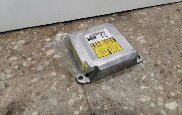 Lexus NX Airbag control unit/module 8917078050