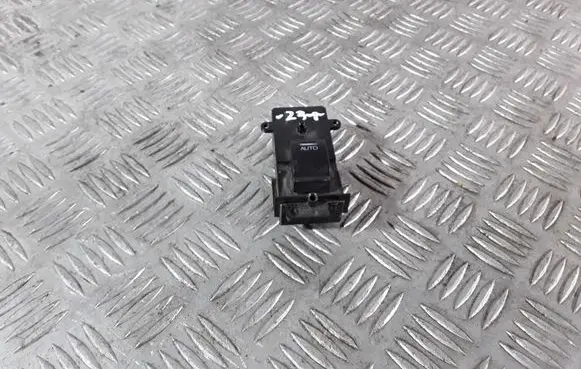 Honda CR-V Electric window control switch