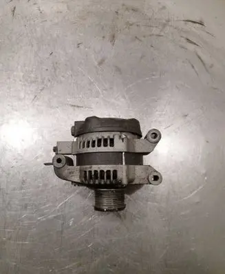 Toyota Avensis T250 Generator/alternator AlT9090536 0247314981
