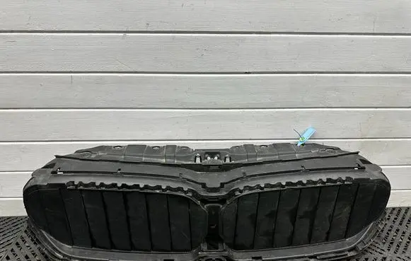 BMW 5 G30 G31 G38 Front grill 5A218F3 222074261A 22102740770000
