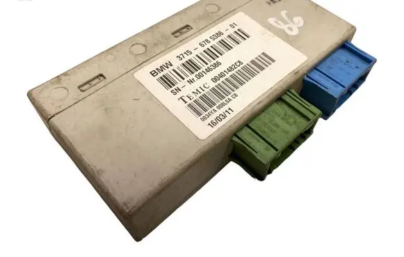 BMW 3 E90 E91 Air suspension control unit module (rear) 6785386 00146386 37156785386