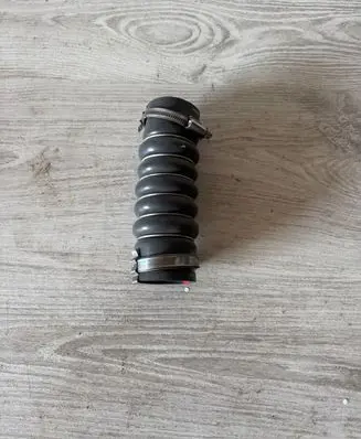Ford Courier Intercooler hose/pipe Jt766f073ba
