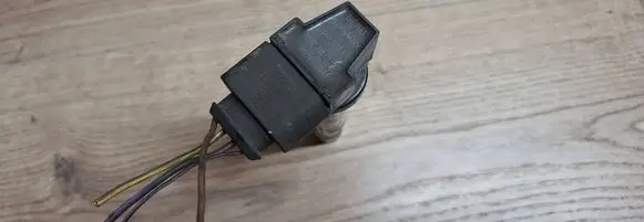 High voltage ignition coil