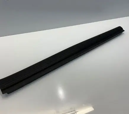 Mercedes-Benz E W211 Front sill trim cover A2116801835 2116801835