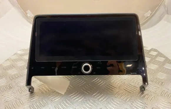 Radio/CD/DVD/GPS head unit