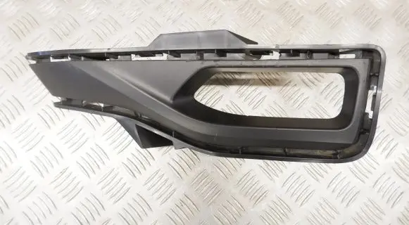 Nissan Leaf II (ZE1) Fog light bracket 622565SK0B