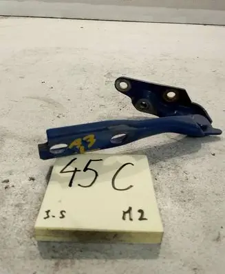 Audi A3 S3 8L Engine bonnet/hood hinges 8E0823302