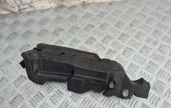 Mercedes-Benz C W204 Engine cover (trim) A6420161924