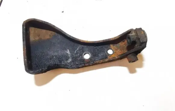 Volkswagen PASSAT B3 Engine mounting bracket