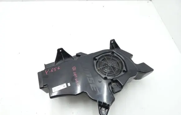 Audi A3 S3 8P Subwoofer speaker 8P3035382C 449081002 280336002