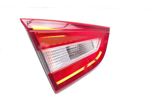 Suzuki SX4 S-Cross Tailgate rear/tail lights 132-18733