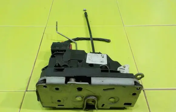 Fiat Ducato Front door lock 1346339080 XP204
