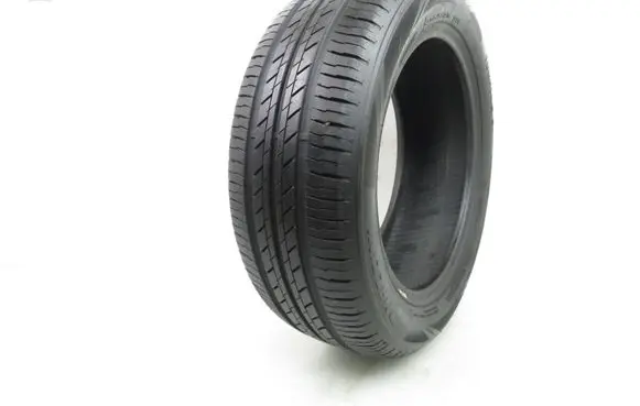 Volkswagen Golf V R16 summer tire 
