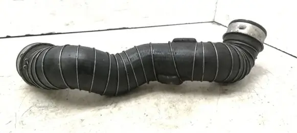 Mercedes-Benz C W203 Intercooler hose/pipe A2035280782