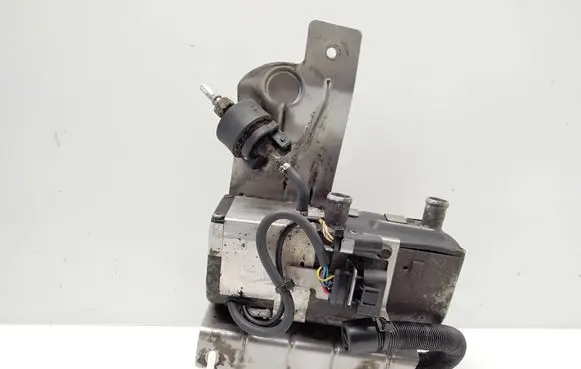 Mercedes-Benz Vito Viano W639 Auxiliary pre-heater (Webasto) 6398300361 6394461529 179123FB