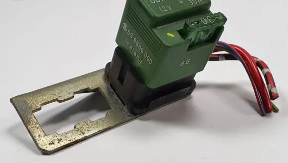 Mercedes-Benz E W124 Other relay 0065458028