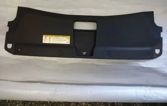 Audi Q3 8U Top upper radiator support slam panel 8U0807081B 116225