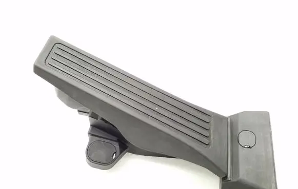 KIA Optima Accelerator throttle pedal 351902E000