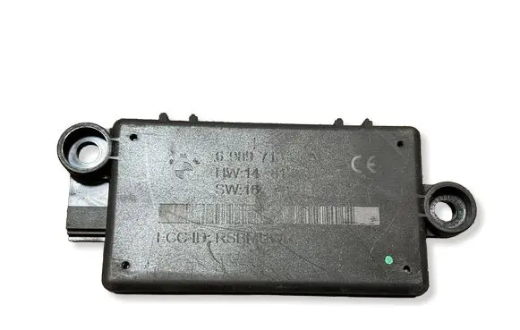 BMW 3 E92 E93 Alarm control unit/module 6989713 812061047 080800