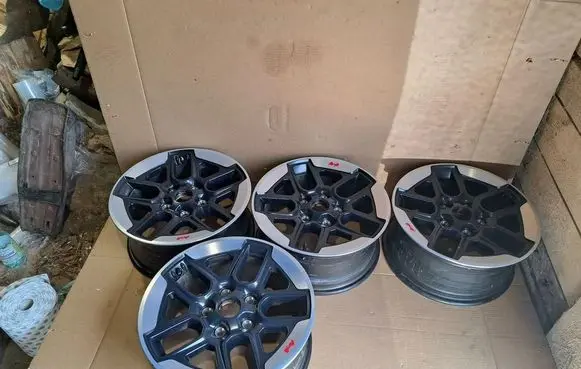 Jeep Gladiator R17 alloy rim 6BZ40TRMAA