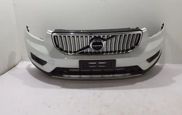 Volvo XC40 Front bumper 31449359