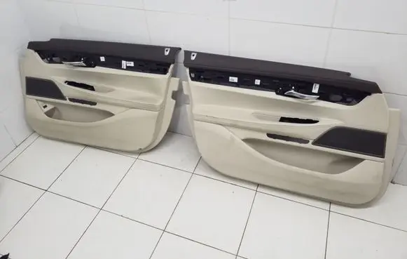 BMW 7 G11 G12 Front door card panel trim