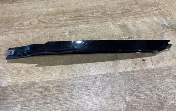 Mercedes-Benz E C207 W207 Rear door windshield rail A2077350157