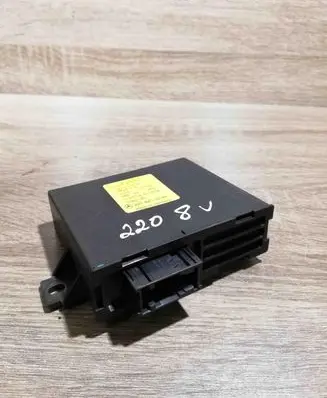 Mercedes-Benz S W220 Light module LCM 2208203685 0307870011 51067