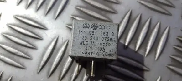Volkswagen Golf IV Other relay 141951253b 20240072