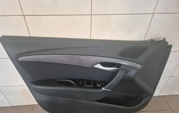 Hyundai i40 Front door card panel trim 823103Z000