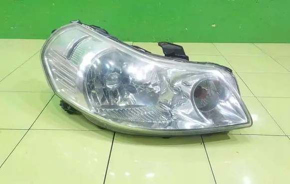 Suzuki SX4 Headlight/headlamp PRZOD