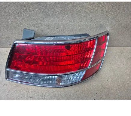 Hyundai Sonata Rear/tail lights 924023K0