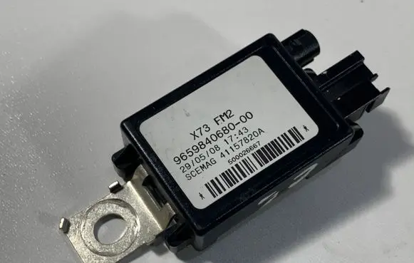 Citroen C5 Aerial antenna amplifier 9659840680 965984068000