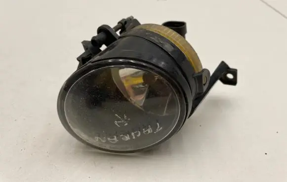 Volkswagen Touran I Front fog light 27128800