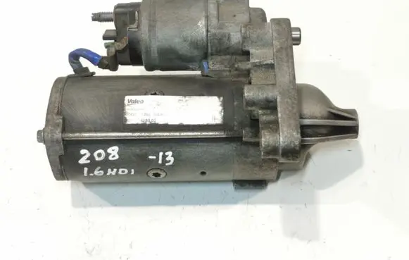 Peugeot 208 Starter motor