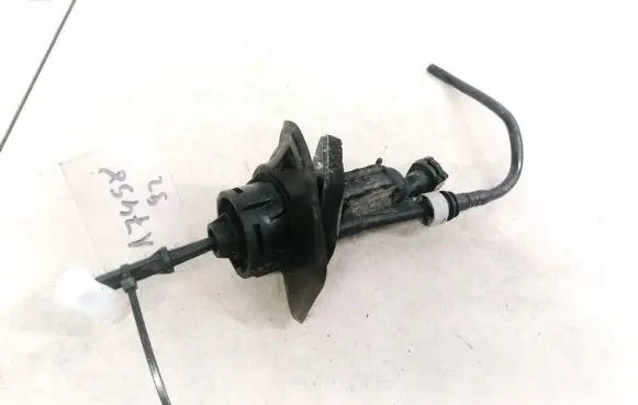 Ford Focus Clutch master cylinder