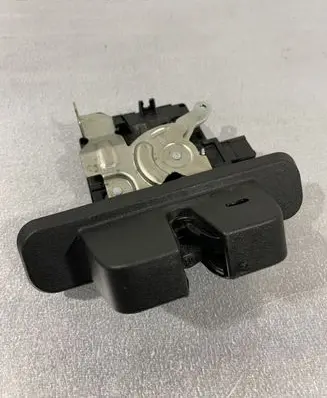 Jaguar F-Pace Tailgate/trunk/boot lock/catch/latch 939434112 CPLA442A66AE