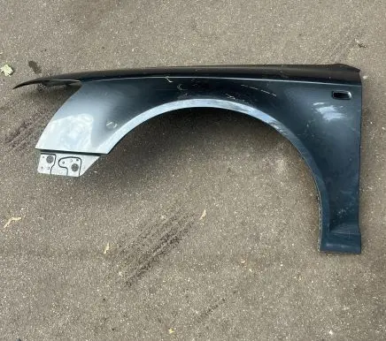 Audi A6 S6 C6 4F Fender