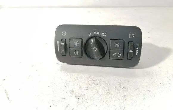Volvo V70 Light switch 30739415