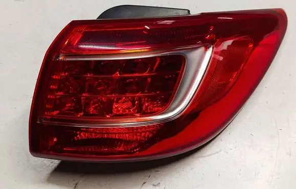 KIA Sportage Rear/tail lights F584ASF84AW