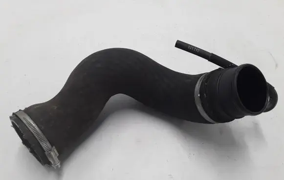 Volvo XC70 Intercooler hose/pipe