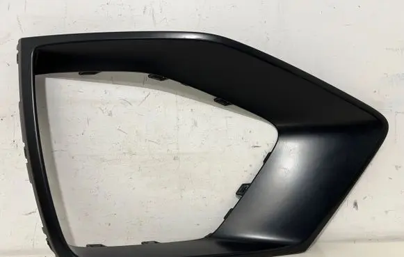 Audi Q8 Front bumper lower grill 4M8853257