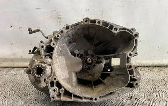 Peugeot 406 Manual 5 speed gearbox 20DL80 9915674B