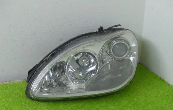 Mercedes-Benz S W220 Headlight/headlamp 2208202361