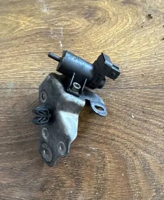 Renault Master III Turbo solenoid valve 8200762162