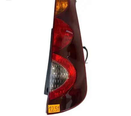 Nissan Note (E11) Rear/tail lights set