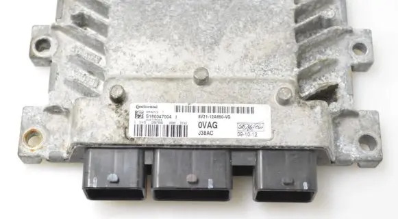 Ford Fiesta Engine control unit/module 8V2112A650VG