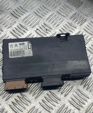 Peugeot 607 Seat control module 9650281980 015856 MSZ9BRPSA
