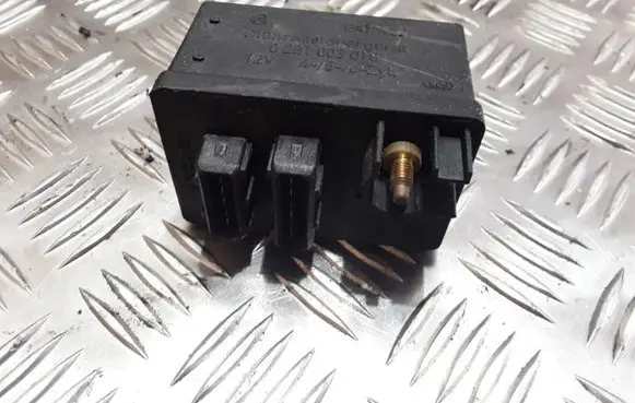 Peugeot 607 Glow plug pre-heat relay 0281003018